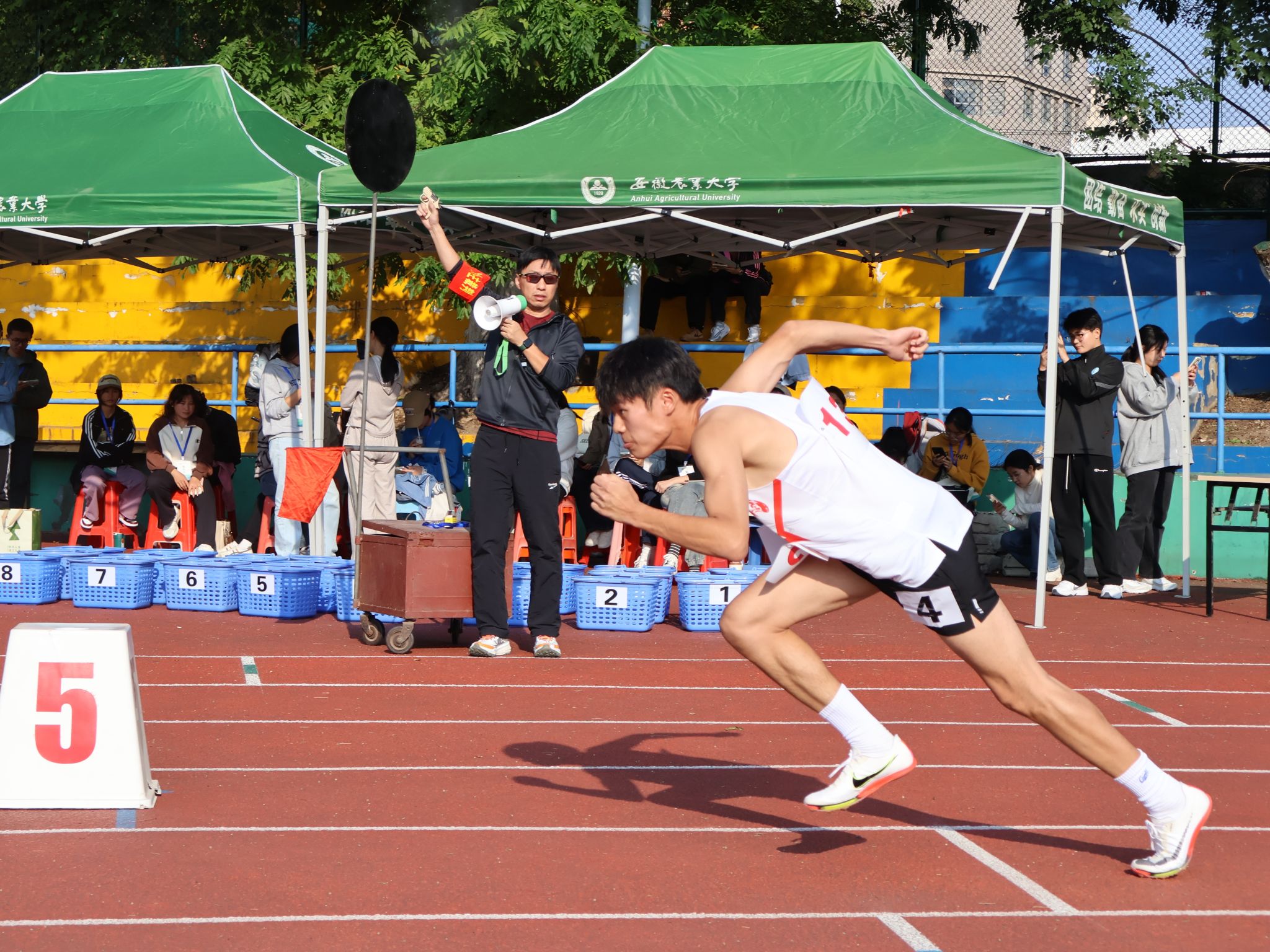 包含史上最具话题的运动事件，你不能错过的那些瞬间的词条