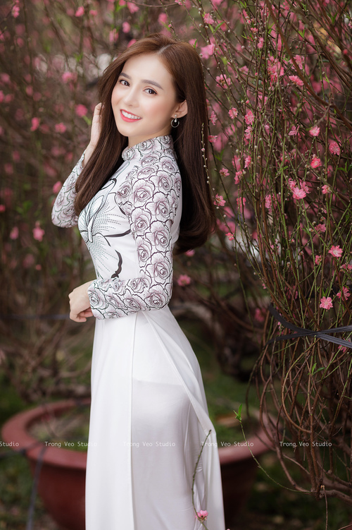 青岛西海岸主场优势明显,连战连捷,青岛西海岸比赛