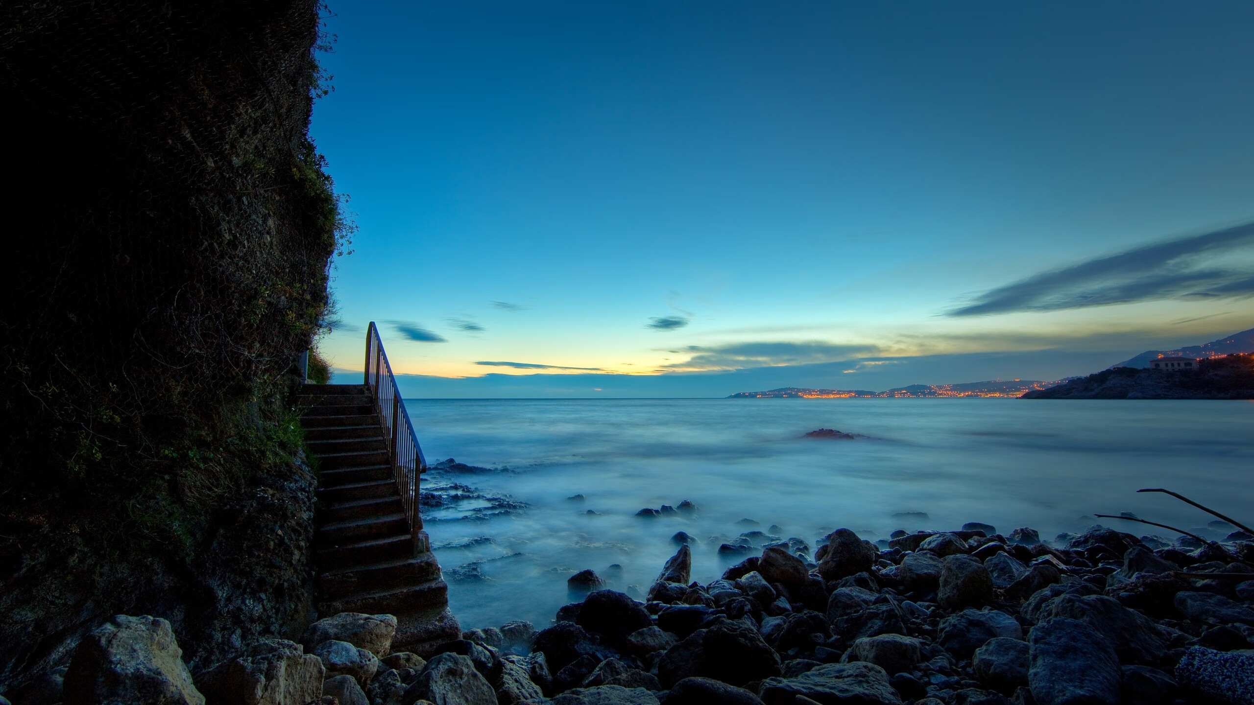 雷丁传控结构改善,皇家军团志在英冠前列,雷丁宣传视频